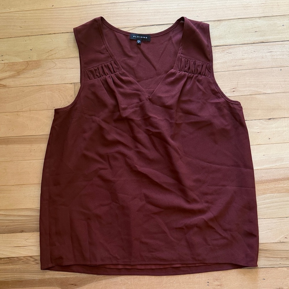 Pleione Dark Rust Sleeveless V-Neck Tank Top